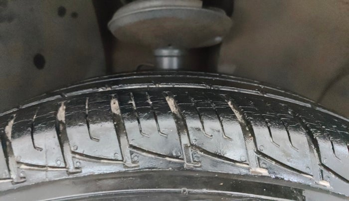 2018 Renault Duster RXS PETROL, Petrol, Manual, 32,776 km, Right Front Tyre Tread