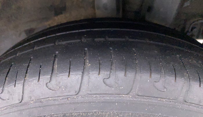 2017 Hyundai Xcent E PLUS, Petrol, Manual, 57,654 km, Left Rear Tyre Tread