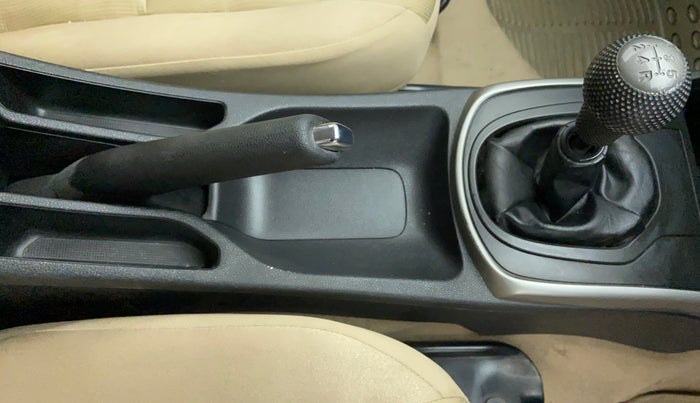 2016 Honda City SV MT PETROL, Petrol, Manual, 13,548 km, Gear Lever