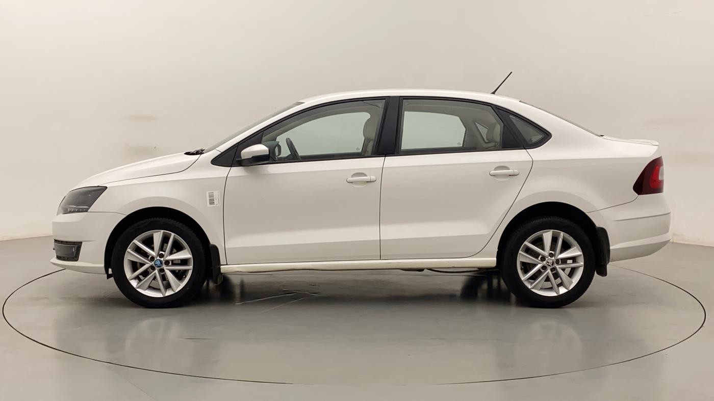 2017 Skoda Rapid STYLE 1.5 TDI AT, Diesel, Automatic, 75,337 km, Left Side