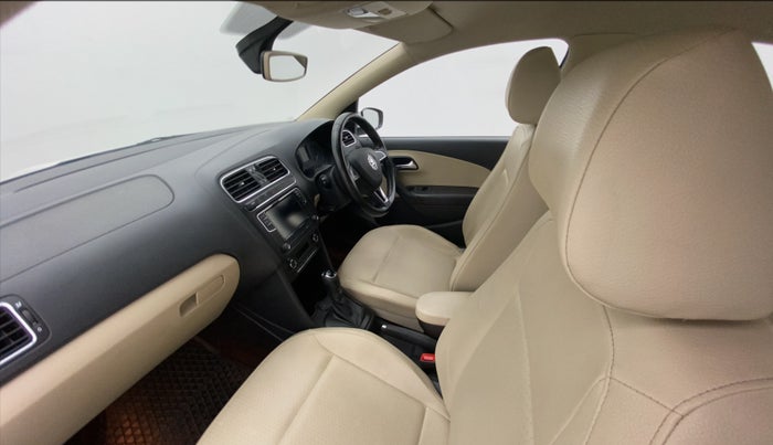 2017 Skoda Rapid STYLE 1.5 TDI AT, Diesel, Automatic, 75,337 km, Right Side Front Door Cabin