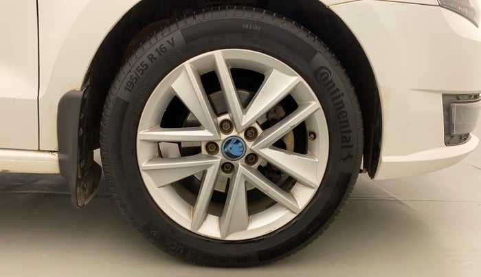 2017 Skoda Rapid STYLE 1.5 TDI AT, Diesel, Automatic, 75,337 km, Right Front Wheel