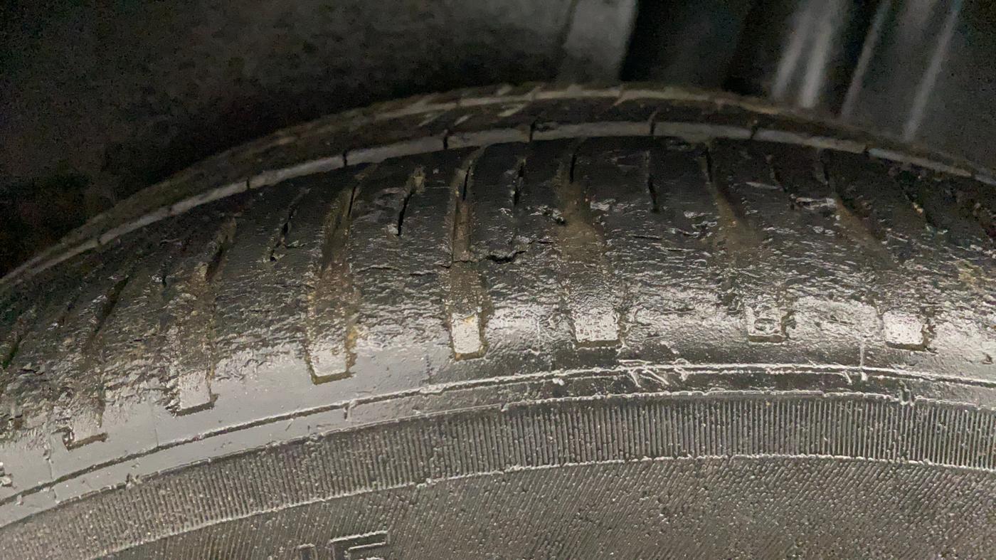 2015 Volkswagen Polo GT TSI AT, Petrol, Automatic, 77,269 km, Left Rear Tyre Tread