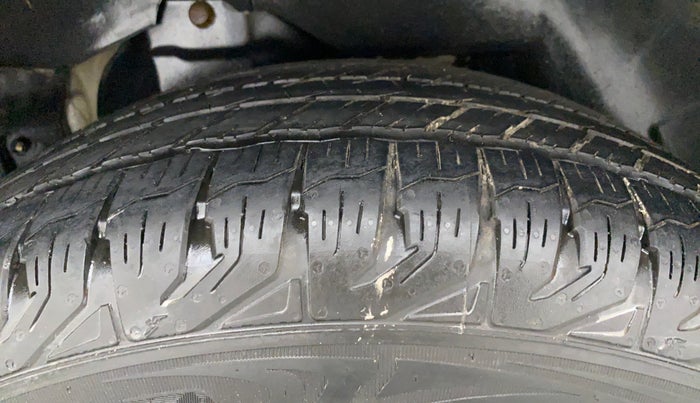 2018 Mahindra XUV500 W9 AT, Diesel, Automatic, 61,562 km, Right Rear Tyre Tread