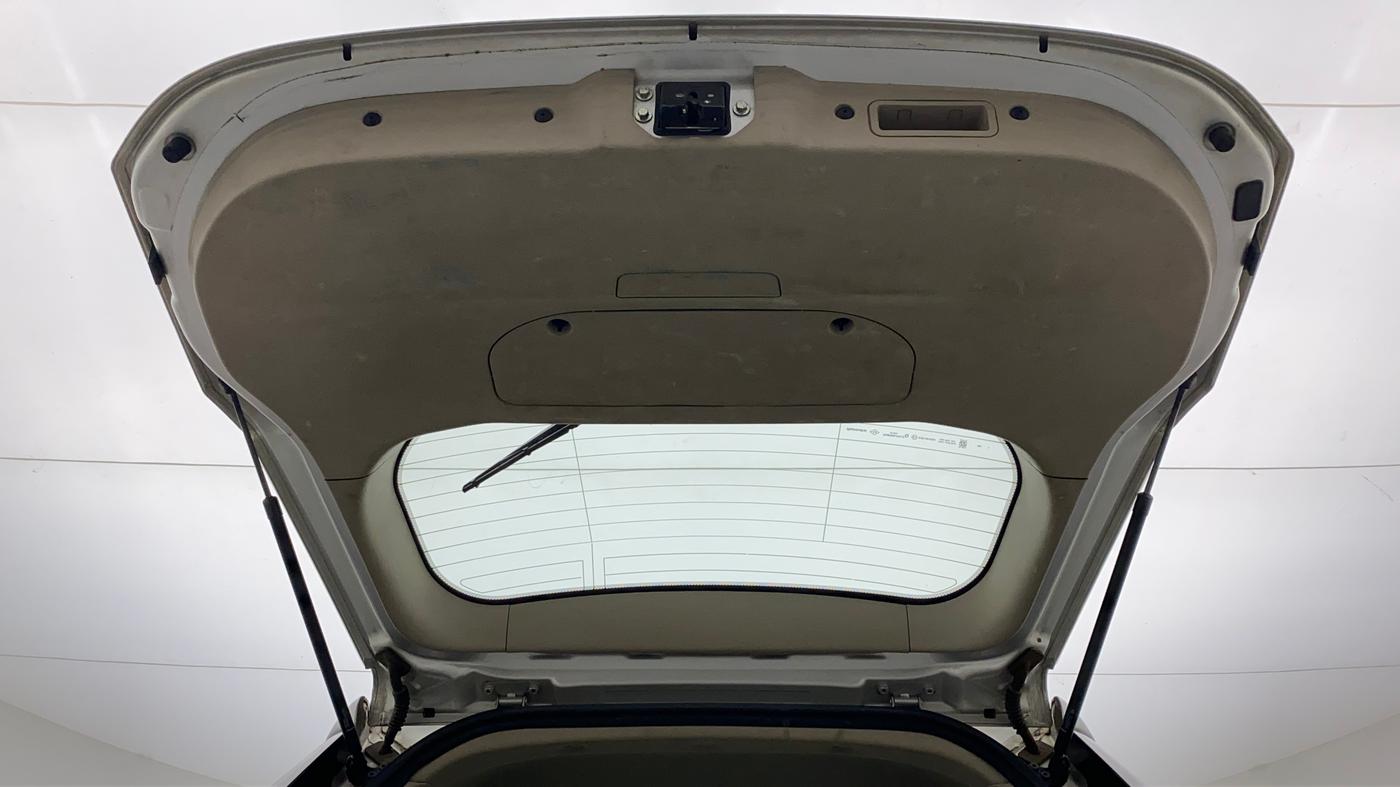 2018 Mahindra XUV500 W9 AT, Diesel, Automatic, 61,562 km, Boot Door Open