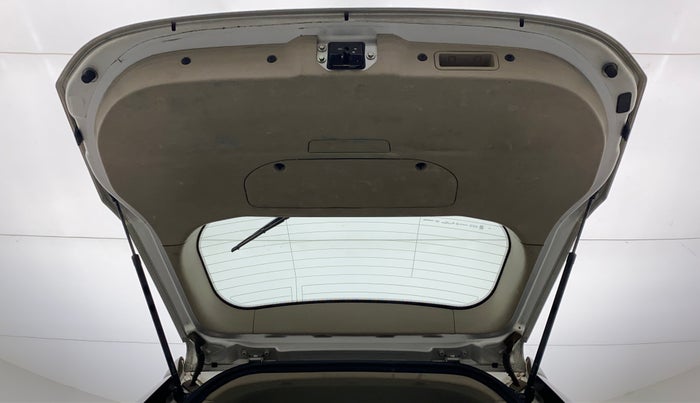 2018 Mahindra XUV500 W9 AT, Diesel, Automatic, 61,562 km, Boot Door Open