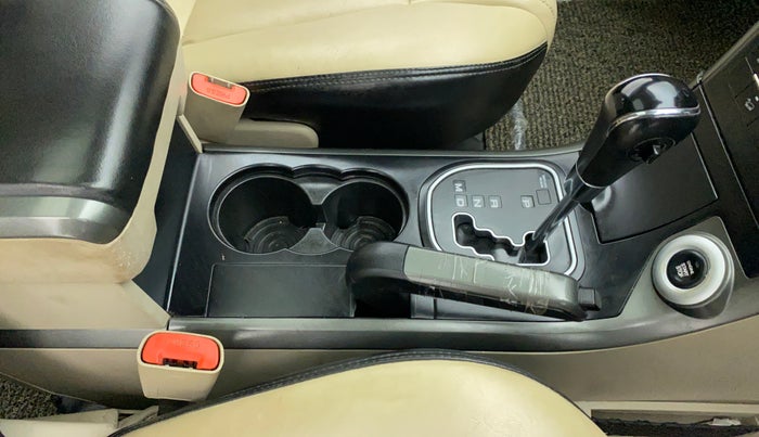 2018 Mahindra XUV500 W9 AT, Diesel, Automatic, 61,562 km, Gear Lever