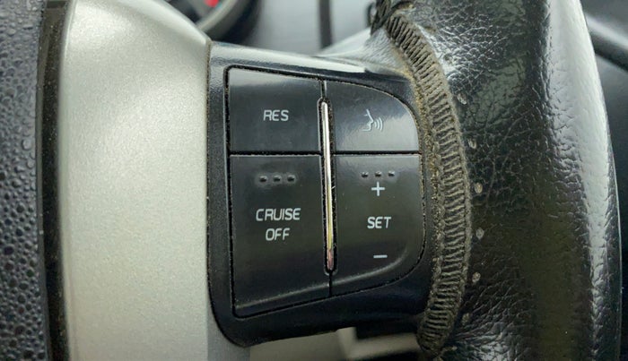 2018 Mahindra XUV500 W9 AT, Diesel, Automatic, 61,562 km, Adaptive Cruise Control