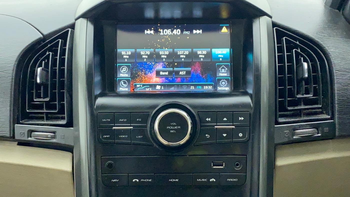 2018 Mahindra XUV500 W9 AT, Diesel, Automatic, 61,562 km, Infotainment System