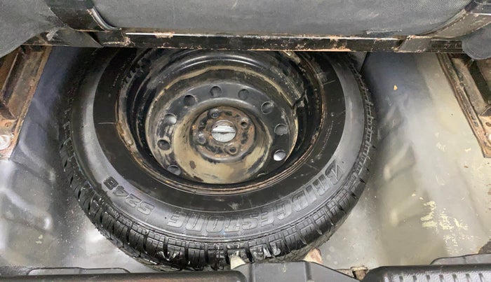 2017 Maruti Dzire VXI AMT, CNG, Automatic, 94,208 km, Spare Tyre