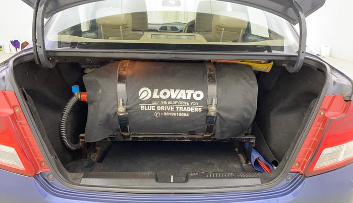 2017 Maruti Dzire VXI AMT, CNG, Automatic, 94,208 km, Boot Inside