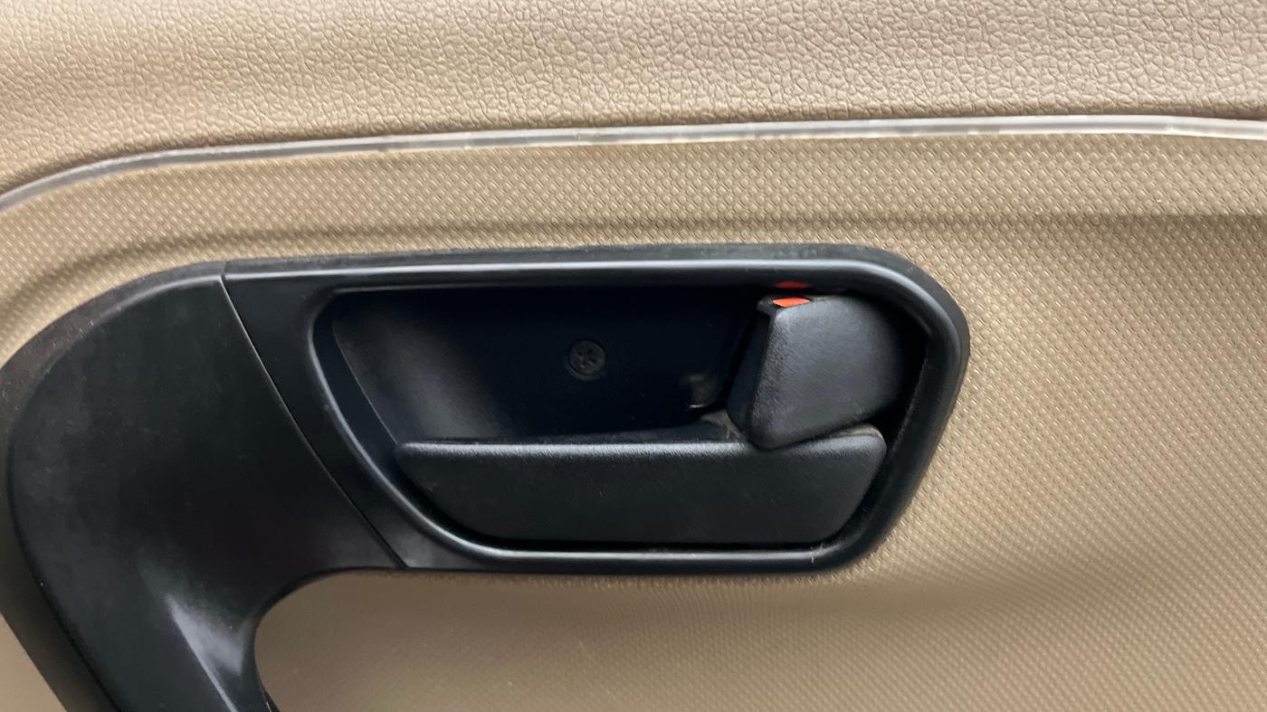 2021 Mahindra BOLERO NEO N 10, Diesel, Manual, 73,163 km, Driver Side Door Panels Control