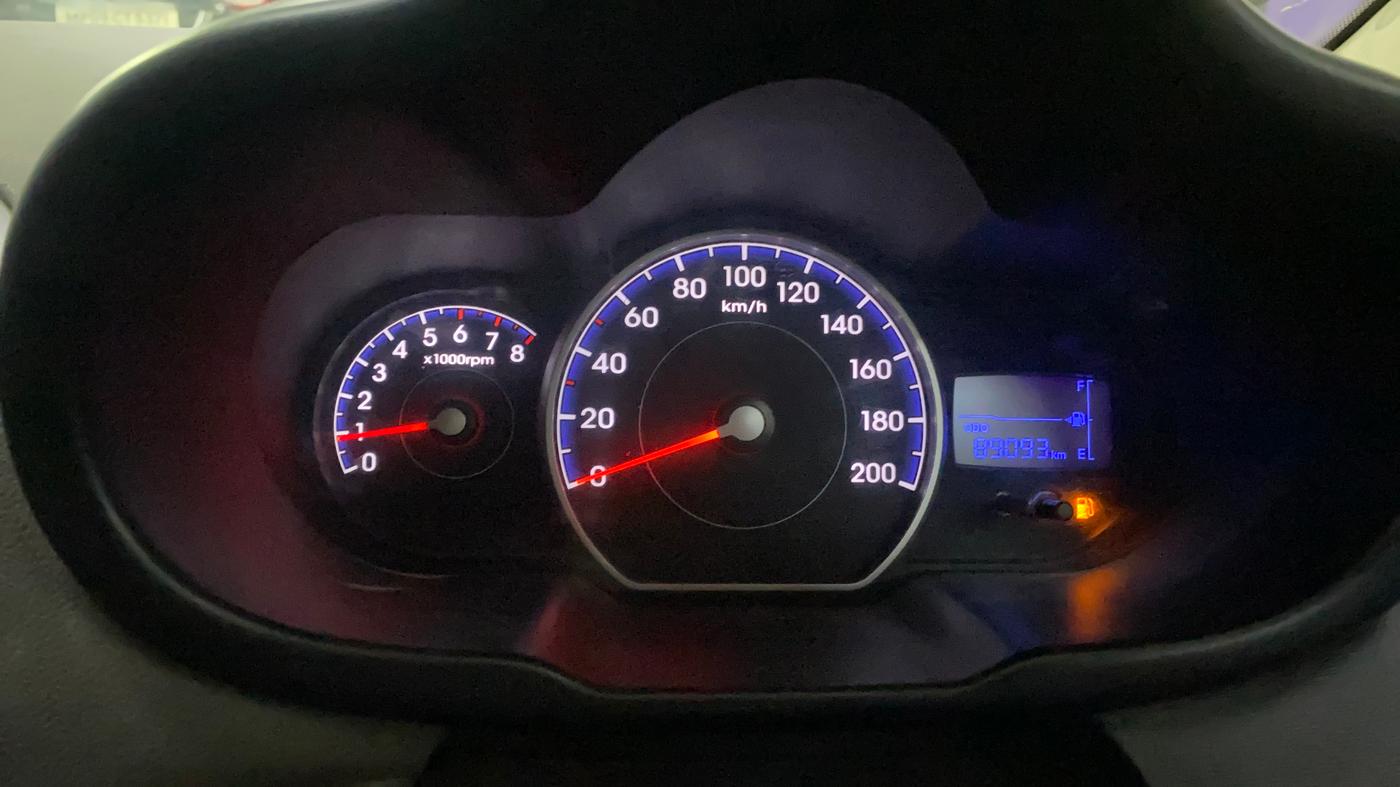 2016 Hyundai i10 SPORTZ 1.1, Petrol, Manual, 89,087 km, Odometer Image