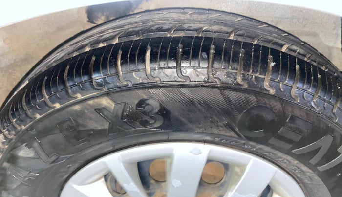 2016 Hyundai i10 SPORTZ 1.1, Petrol, Manual, 89,087 km, Left Rear Tyre Tread