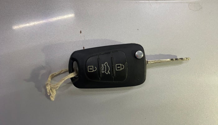 2016 Hyundai i10 SPORTZ 1.1, Petrol, Manual, 89,087 km, Key Close Up