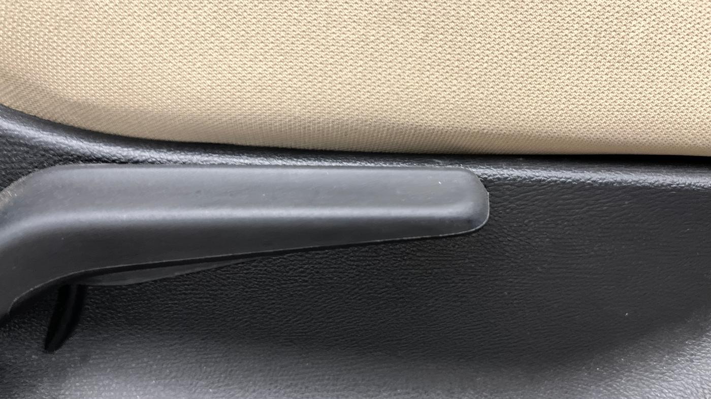 2025 Honda Amaze 1.2L I-VTEC VX CVT, CNG, Automatic, 12,359 km, Driver Side Adjustment Panel