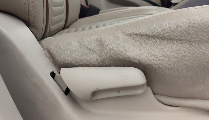 2018 Maruti Celerio VXI CNG, CNG, Manual, 67,855 km, Driver Side Adjustment Panel