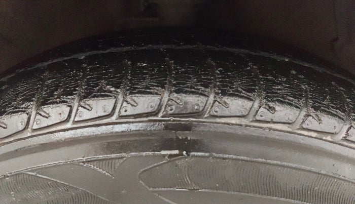 2018 Maruti Celerio VXI CNG, CNG, Manual, 67,855 km, Right Front Tyre Tread