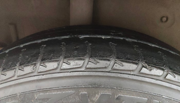 2018 Maruti Celerio VXI CNG, CNG, Manual, 67,855 km, Right Rear Tyre Tread
