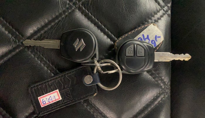 2016 Maruti Ertiga ZXI, Petrol, Manual, 1,07,774 km, Key Close Up