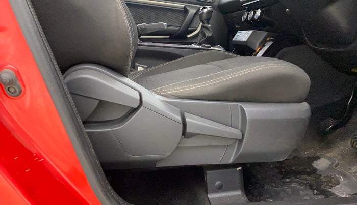 2021 Renault Kiger RXZ TURBO MT DUAL TONE, Petrol, Manual, 76,799 km, Driver Side Adjustment Panel