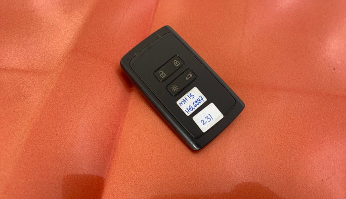 2021 Renault Kiger RXZ TURBO MT DUAL TONE, Petrol, Manual, 76,799 km, Key Close Up