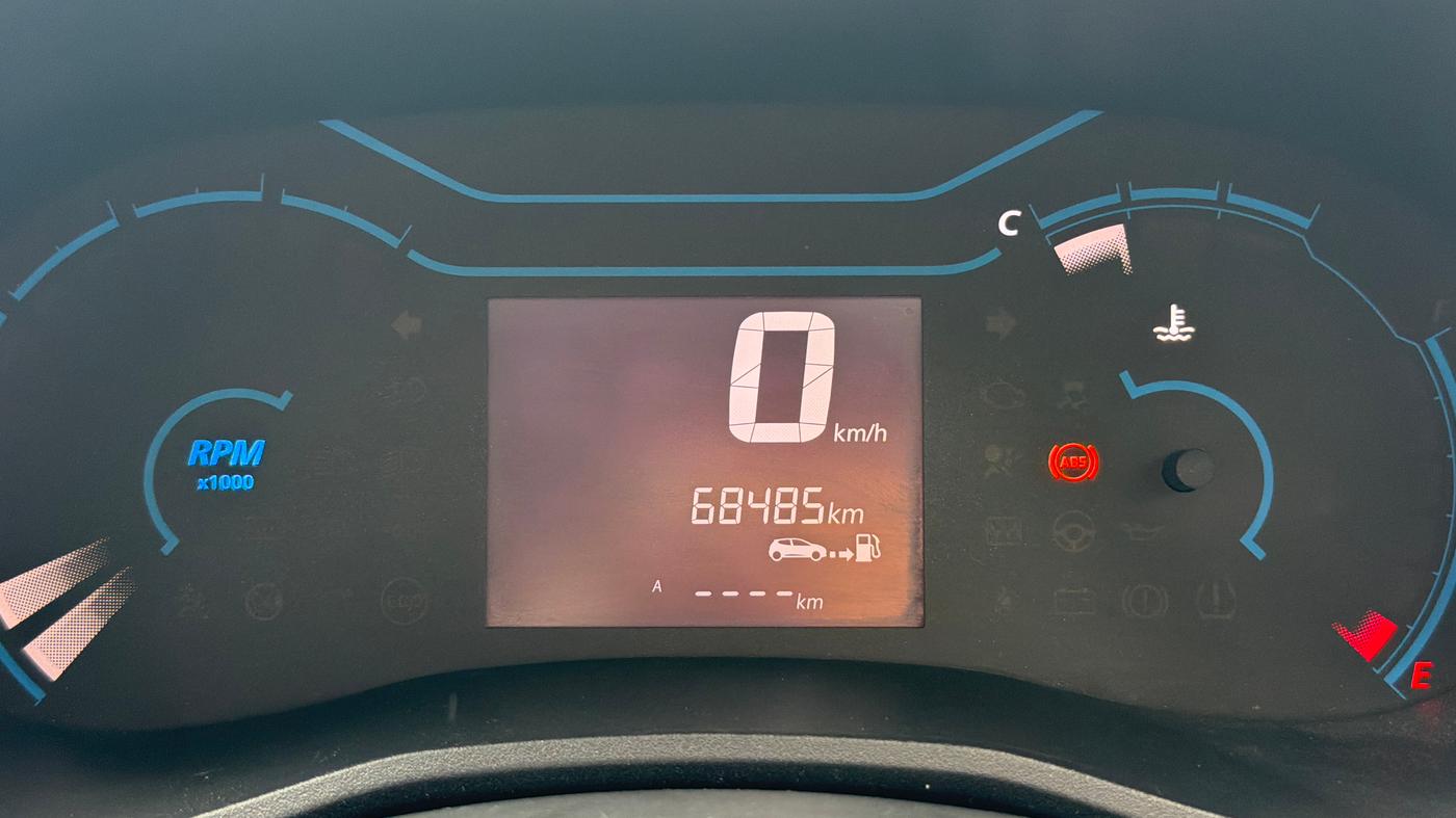 2020 Renault Kwid RXT 1.0 (O), Petrol, Manual, 68,431 km, Odometer Image