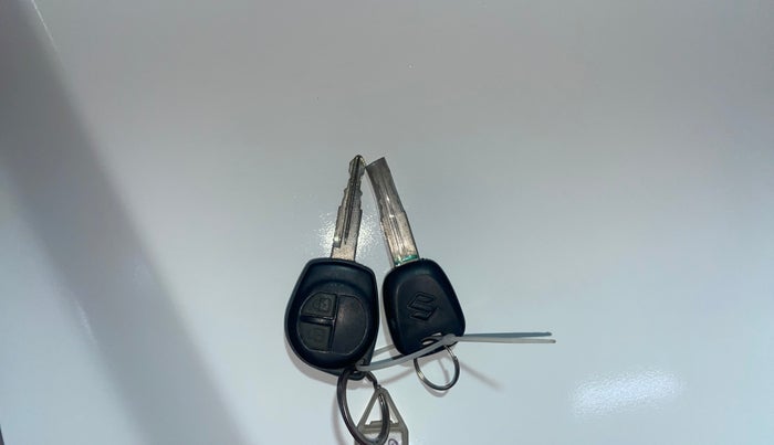 2017 Maruti Alto 800 VXI, CNG, Manual, 34,128 km, Key Close Up