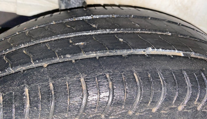 2020 Maruti S PRESSO VXI+, Petrol, Manual, 95,221 km, Right Rear Tyre Tread