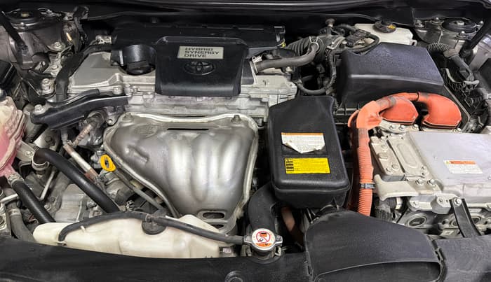 2017 Toyota Camry HYBRID, Hybrid, Automatic, 68,059 km, Engine View