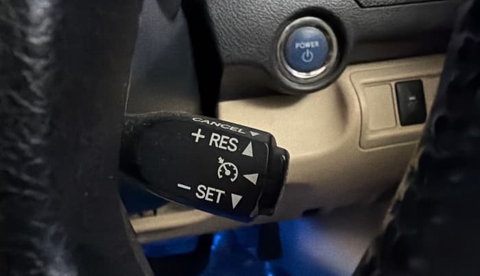 2017 Toyota Camry HYBRID, Hybrid, Automatic, 68,059 km, Adaptive Cruise Control