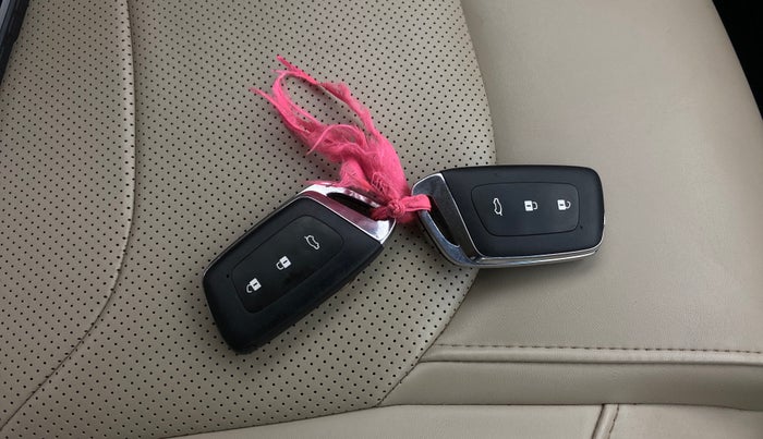 2021 MG HECTOR SHARP 1.5 PETROL CVT, Petrol, Automatic, 35,169 km, Key Close Up