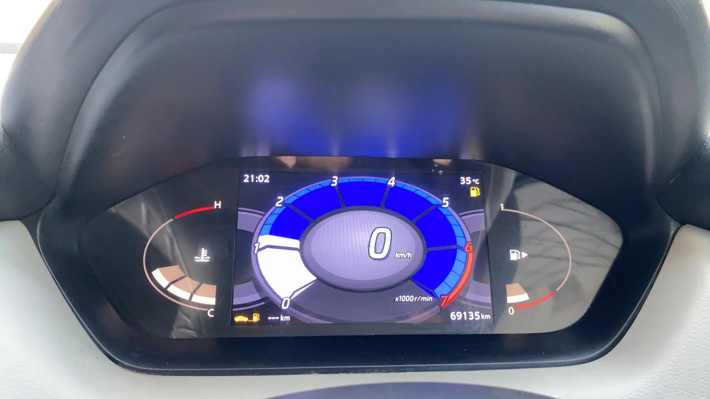 2021 Nissan MAGNITE XV DUAL TONE, Petrol, Manual, 69,129 km, Odometer Image