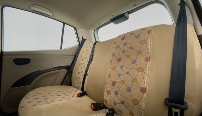 2014 Hyundai i10 MAGNA 1.1 IRDE2, Petrol, Manual, 21,356 km, Right Side Rear Door Cabin
