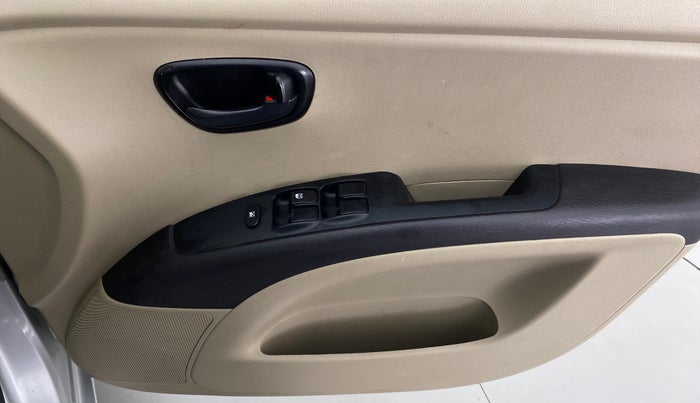 2014 Hyundai i10 MAGNA 1.1 IRDE2, Petrol, Manual, 21,356 km, Driver Side Door Panels Control