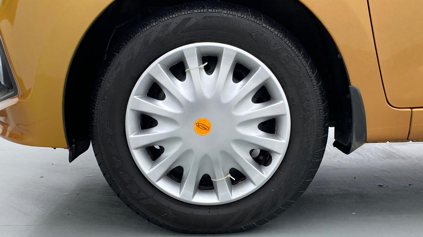 2013 Hyundai Grand i10 MAGNA 1.2 VTVT, Petrol, Manual, 50,310 km, Left Front Wheel