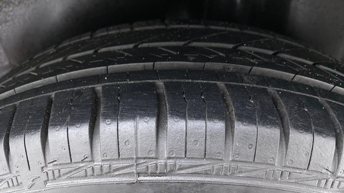 2020 Volkswagen Polo Trendline 1.0 L Petrol, Petrol, Manual, 14,794 km, Left Rear Tyre Tread