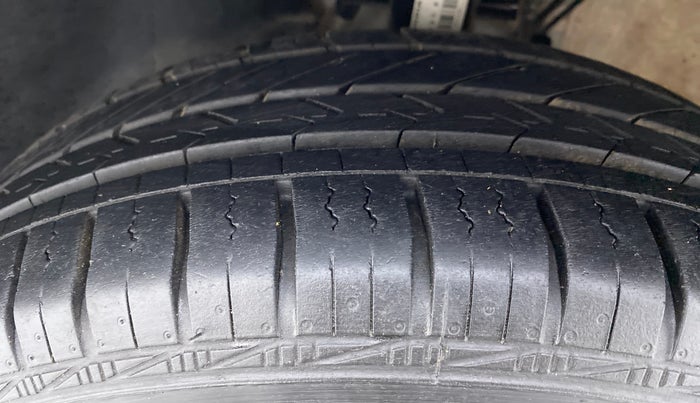2020 Volkswagen Polo Trendline 1.0 L Petrol, Petrol, Manual, 14,794 km, Left Front Tyre Tread