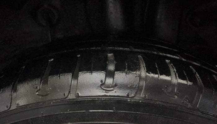 2015 Hyundai Elite i20 SPORTZ 1.2, Petrol, Manual, 49,582 km, Left Rear Tyre Tread