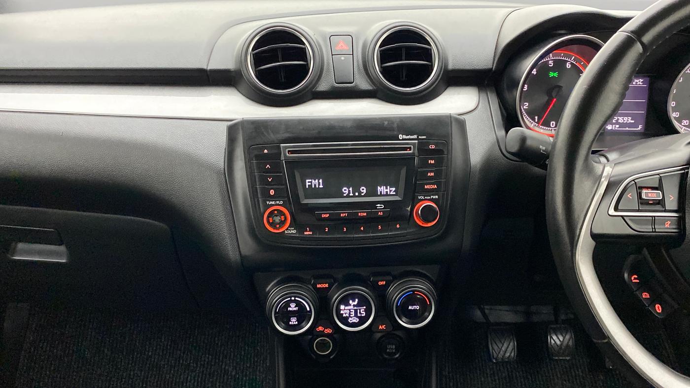 2018 Maruti Swift ZXI D, Petrol, Manual, 27,730 km, Air Conditioner