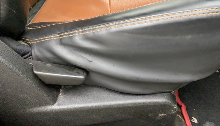 2018 Renault Duster 85 PS RXS MT DIESEL, Diesel, Manual, 73,676 km, Driver Side Adjustment Panel