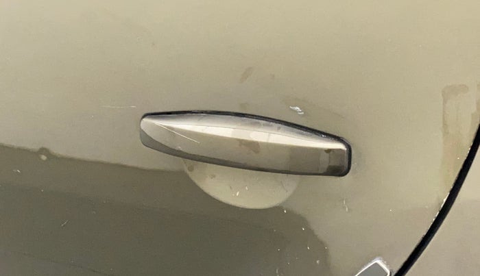 2018 Renault Duster 85 PS RXS MT DIESEL, Diesel, Manual, 73,676 km, Rear left door - Door handle has minor damage