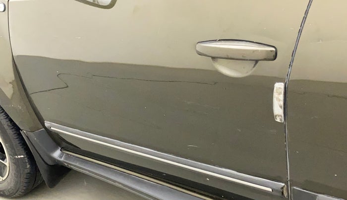 2018 Renault Duster 85 PS RXS MT DIESEL, Diesel, Manual, 73,676 km, Front passenger door - Slightly dented