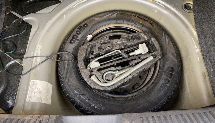 2014 Volkswagen Polo HIGHLINE1.2L, Petrol, Manual, 55,295 km, Spare Tyre