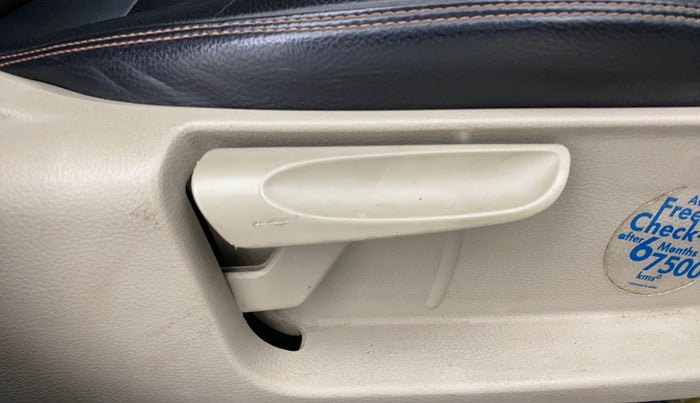 2014 Volkswagen Polo HIGHLINE1.2L, Petrol, Manual, 55,295 km, Driver Side Adjustment Panel