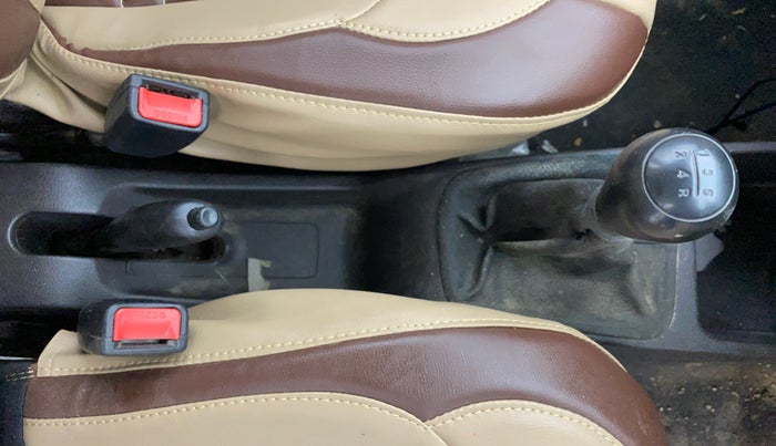 2015 Hyundai Eon MAGNA +, Petrol, Manual, 1,13,498 km, Gear Lever