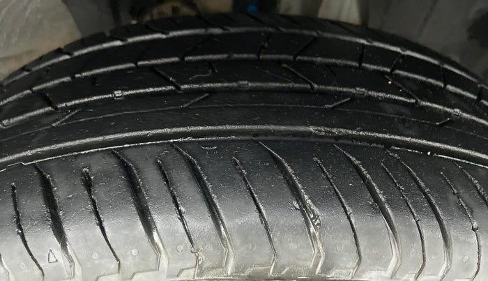2021 Renault Kiger RXE 1.0 MT, CNG, Manual, 18,483 km, Right Front Tyre Tread