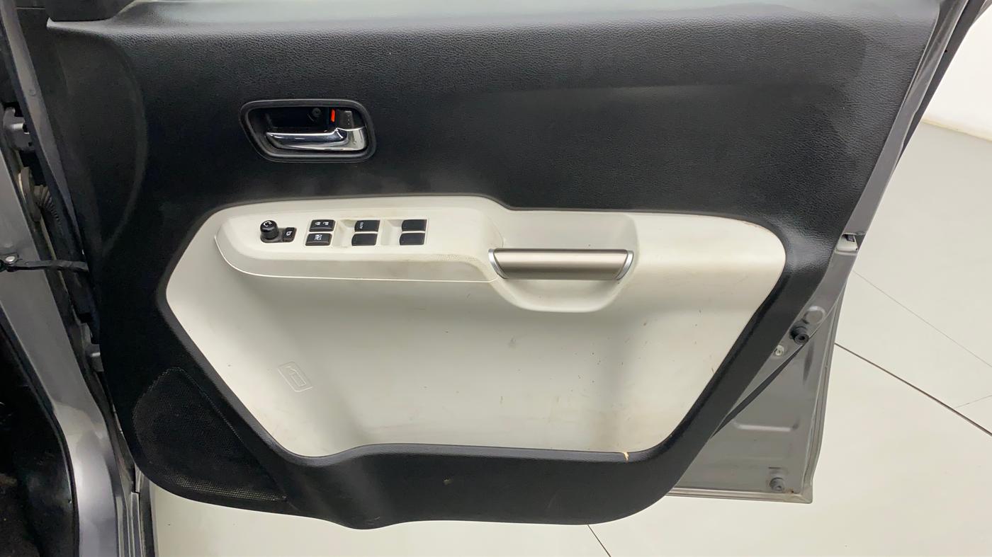 2019 Maruti IGNIS ZETA 1.2, Petrol, Manual, 37,093 km, Driver Side Door Panels Control