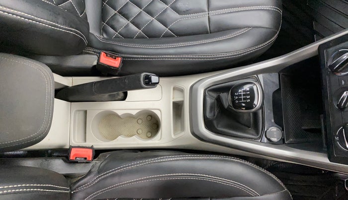 2022 Volkswagen TAIGUN HIGHLINE 1.0 TSI MT, Petrol, Manual, 52,887 km, Gear Lever