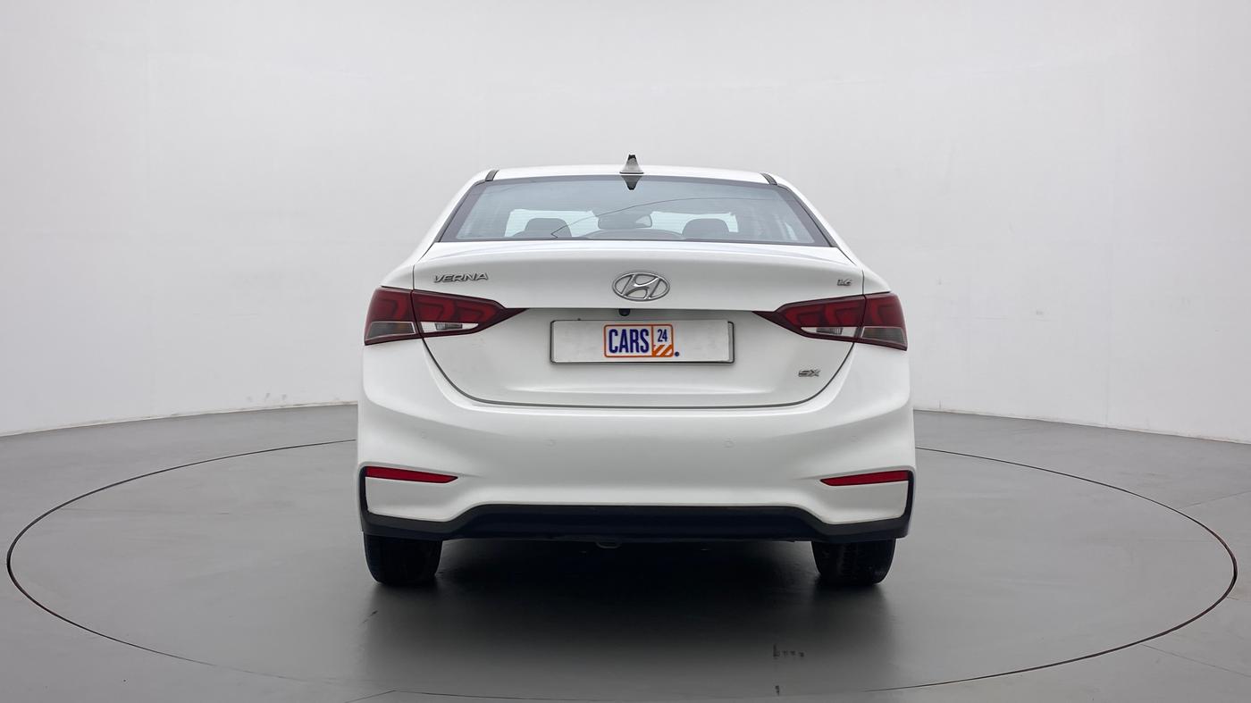 2018 Hyundai Verna 1.6 SX VTVT, Petrol, Manual, 68,474 km, Back/Rear